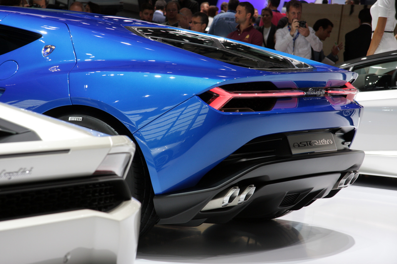 Illustration for article titled The 910 HP Lamborghini Asterion Is The Most Desirable Compromise Ever
